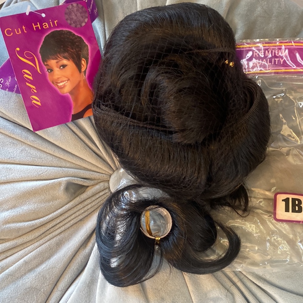 🎀 66gr of  short Hair for extensions New in box Color 1B - pictures for details